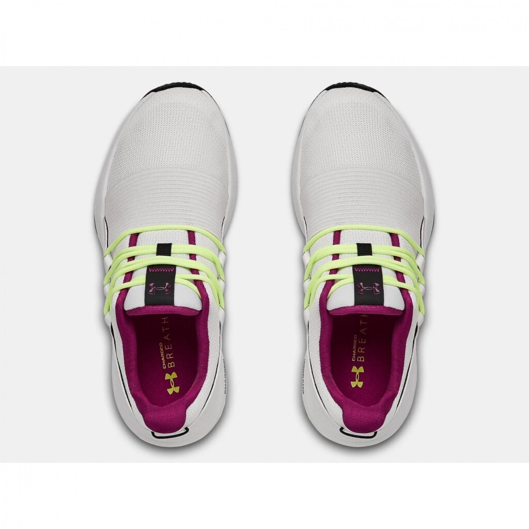 Frauenturnschuhe Under Armour Charged Breathe Lace